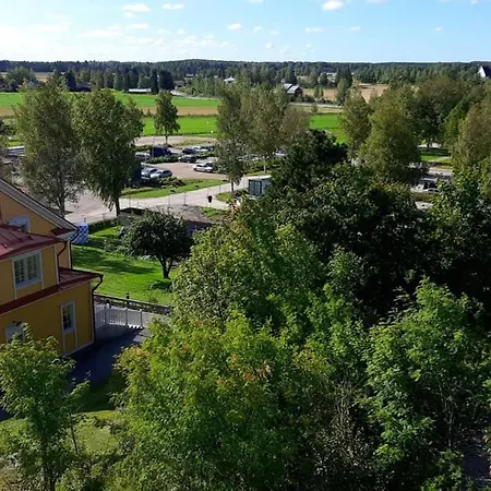Hotel Norrvalla 3*